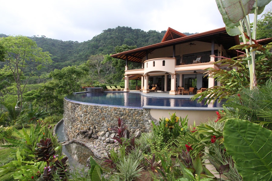 luxury villas for sale in dominical