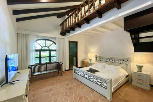 Casa Campana_bedroom3 - King with loftweb